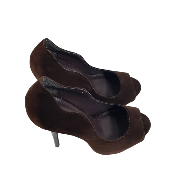 Qupid Brown Open Toe Slip-On Faux Suede Heels Sz 7 - Picture 5 of 9